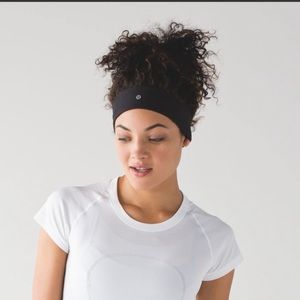 Lululemon Fly Away Tamer Headband II Black